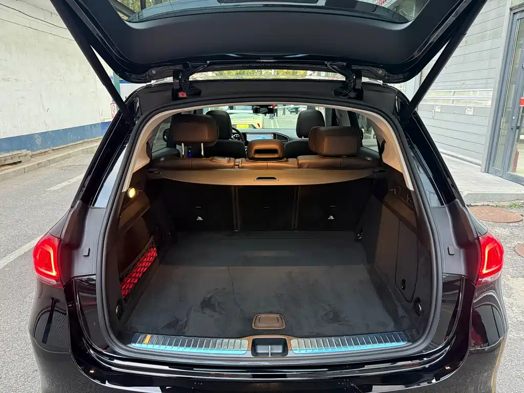Mercedes-Benz GLE (Import) — миниатюра 18