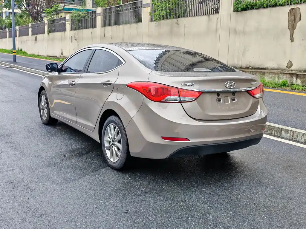 Hyundai Elantra Langdong — миниатюра 4