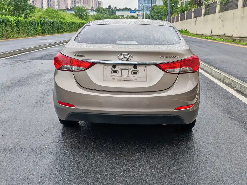 Hyundai Elantra Langdong — миниатюра 6