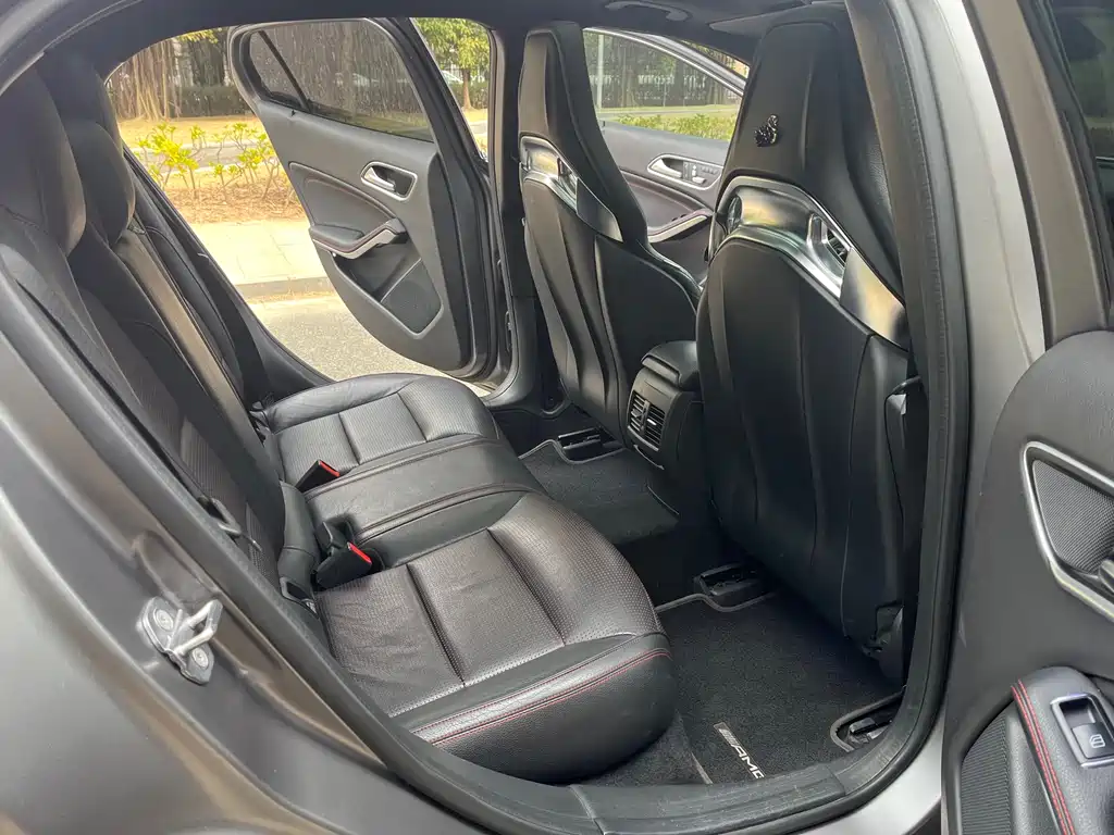Mercedes-Benz GLA A MG 2017 AMG GLA 45 4MATIC