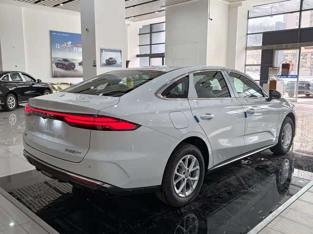 Geely Galaxy Galaxy 6 6 2026 125km