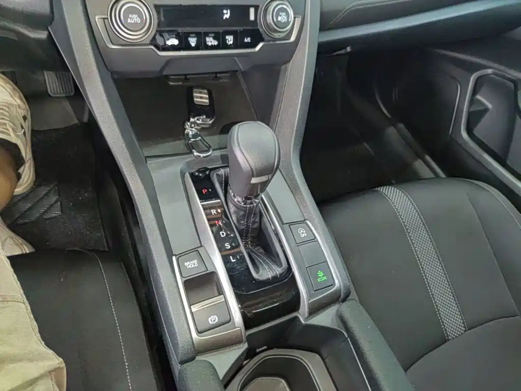 Honda Civic — миниатюра 14