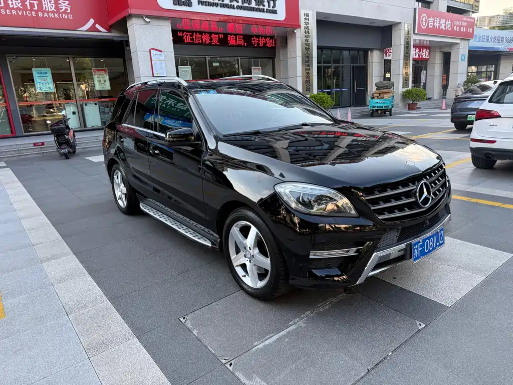 Mercedes-Benz M-Class — миниатюра 8