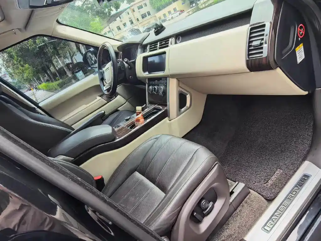Land Rover Range Rover — миниатюра 6