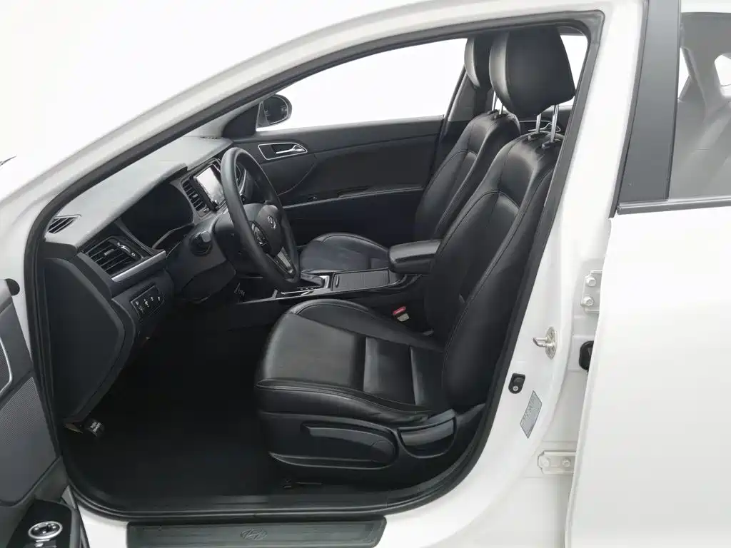 Hyundai Mistra — миниатюра 10