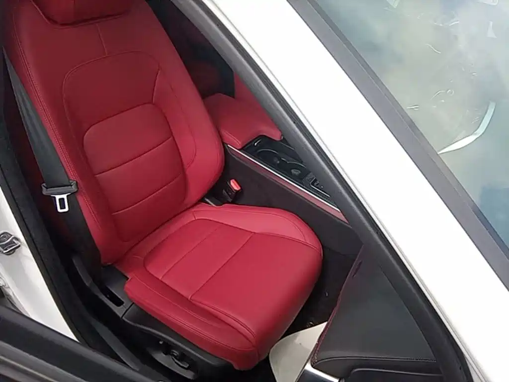 Jaguar XEL — миниатюра 25