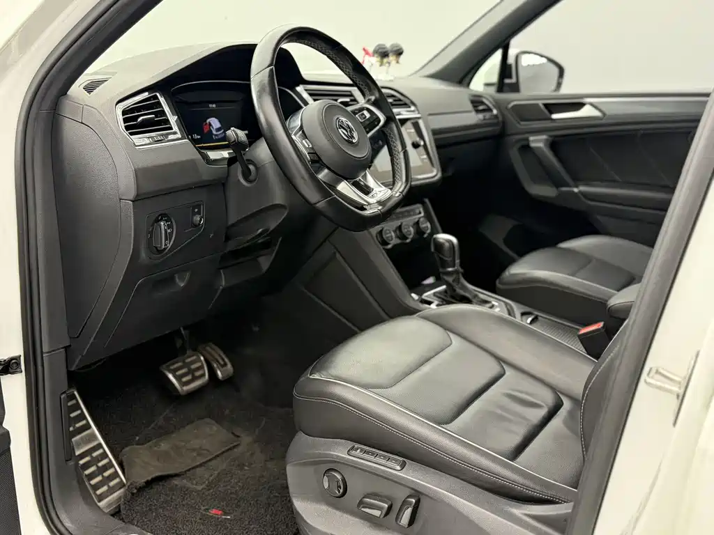 Volkswagen Tiguan 2017 380TSI R-Line