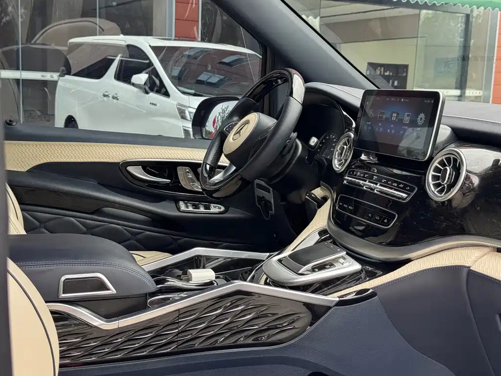 Mercedes-Benz Vito — миниатюра 12