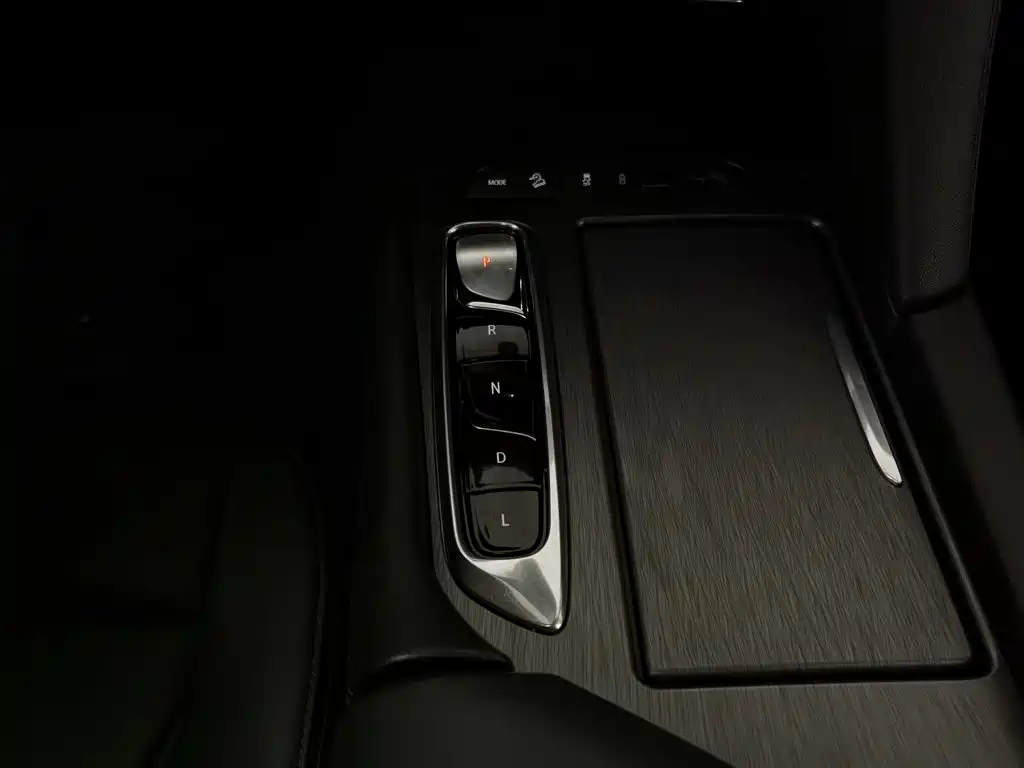 Buick Enclave — миниатюра 13