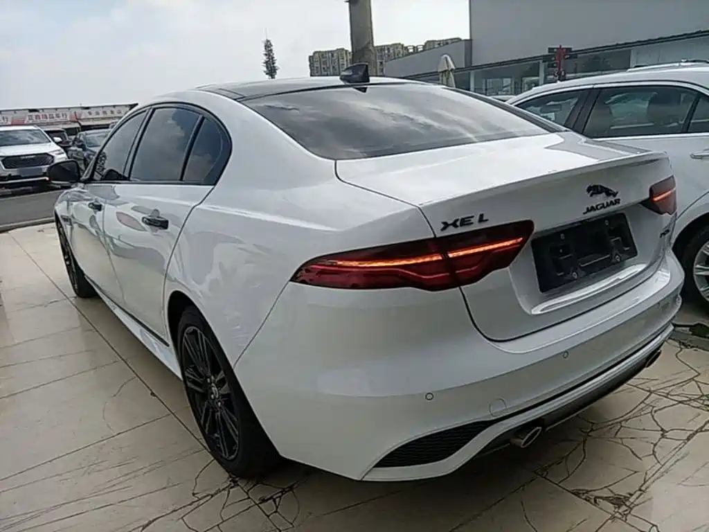Jaguar XEL — миниатюра 5