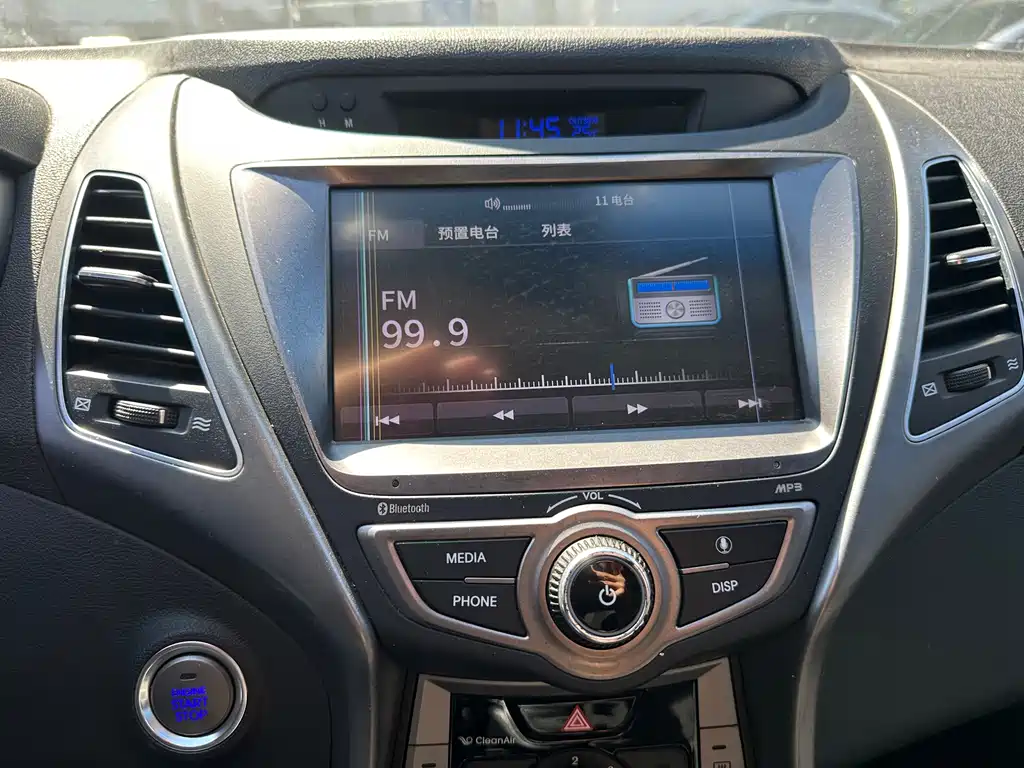 Hyundai Elantra Langdong — миниатюра 21