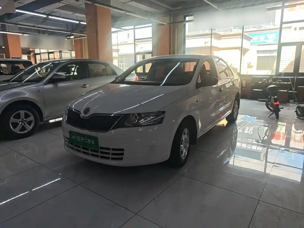Skoda Rapid — миниатюра 2