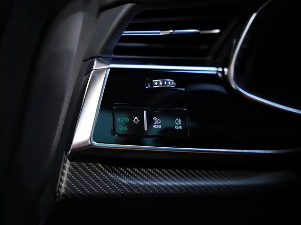 Audi RS Q8 — миниатюра 18