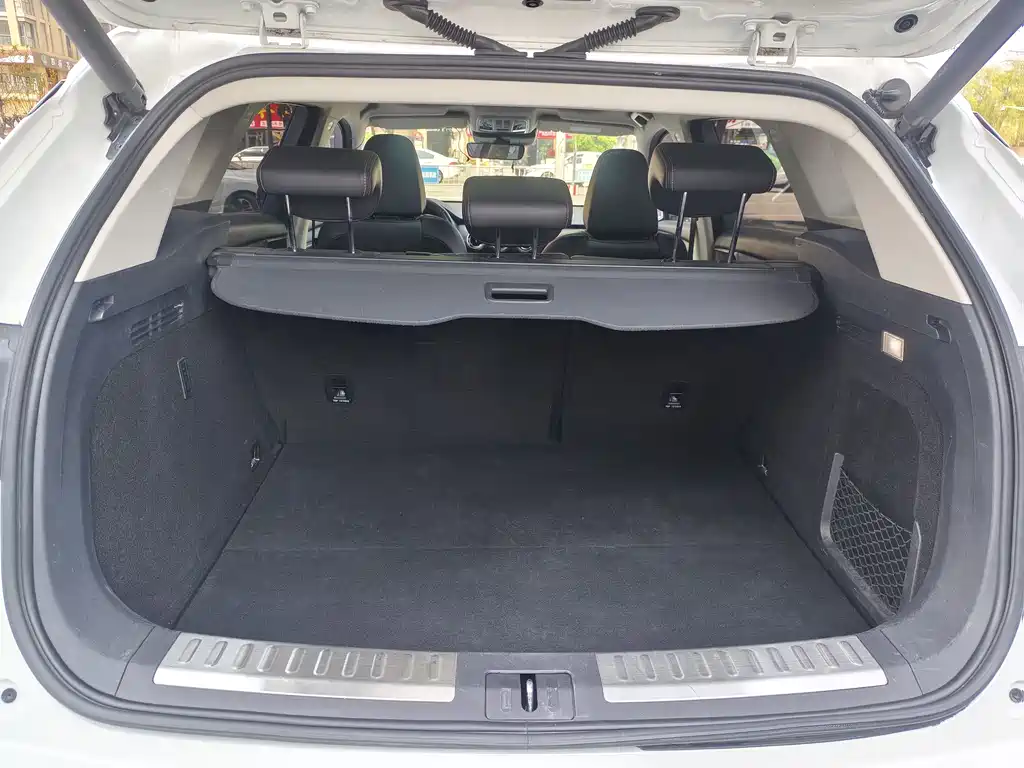 WEI PAI WEI BRAND VV6