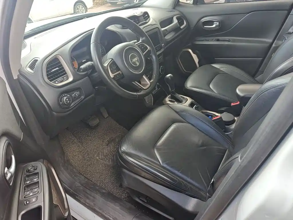 Jeep Renegade — миниатюра 19