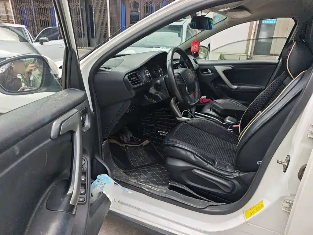 Citroen C3-XR — миниатюра 12