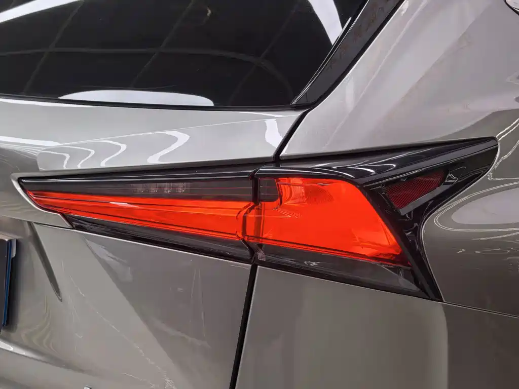 Lexus NX — миниатюра 38