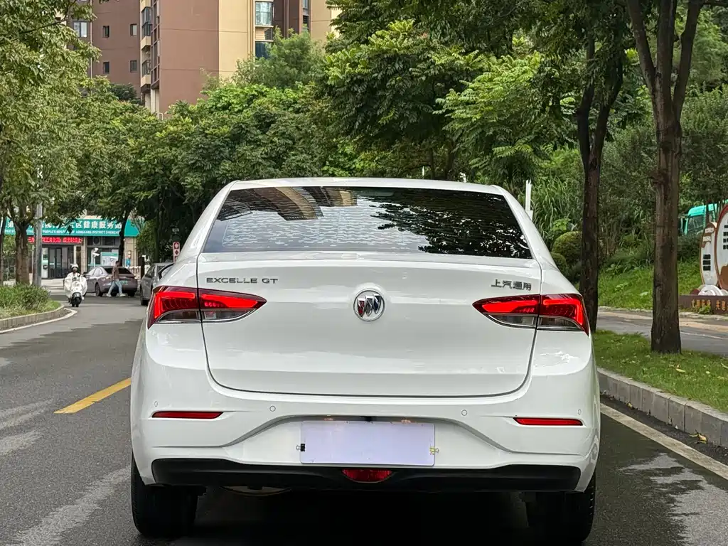 Buick Excelle — миниатюра 4