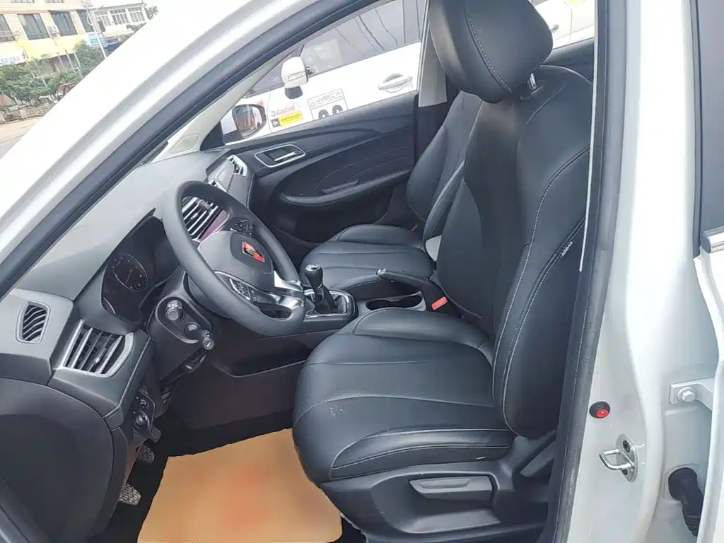 Roewe i5 — миниатюра 15