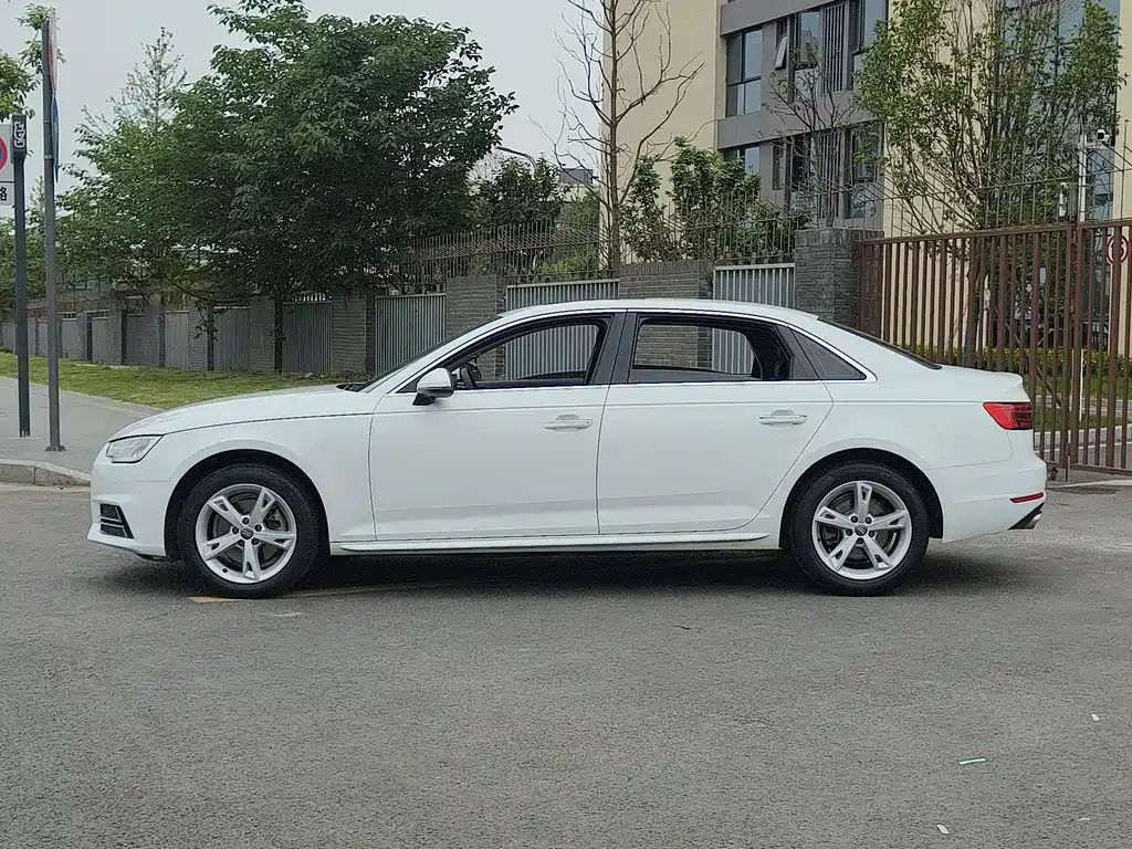 Audi A4L — миниатюра 3