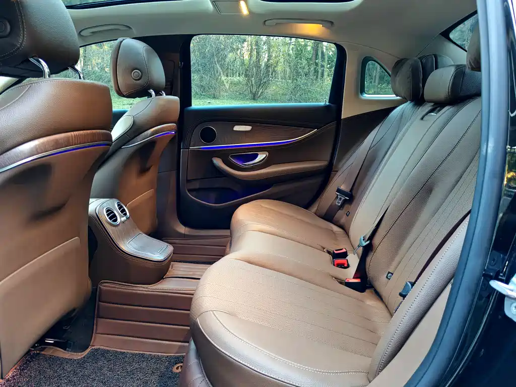 MERCEDES-BENZ E CLASS