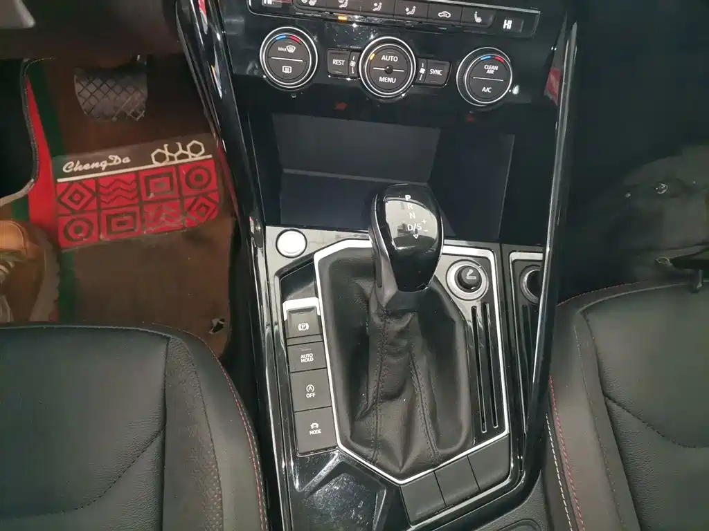 Volkswagen Tayron 2019 330TSI Luxury VI
