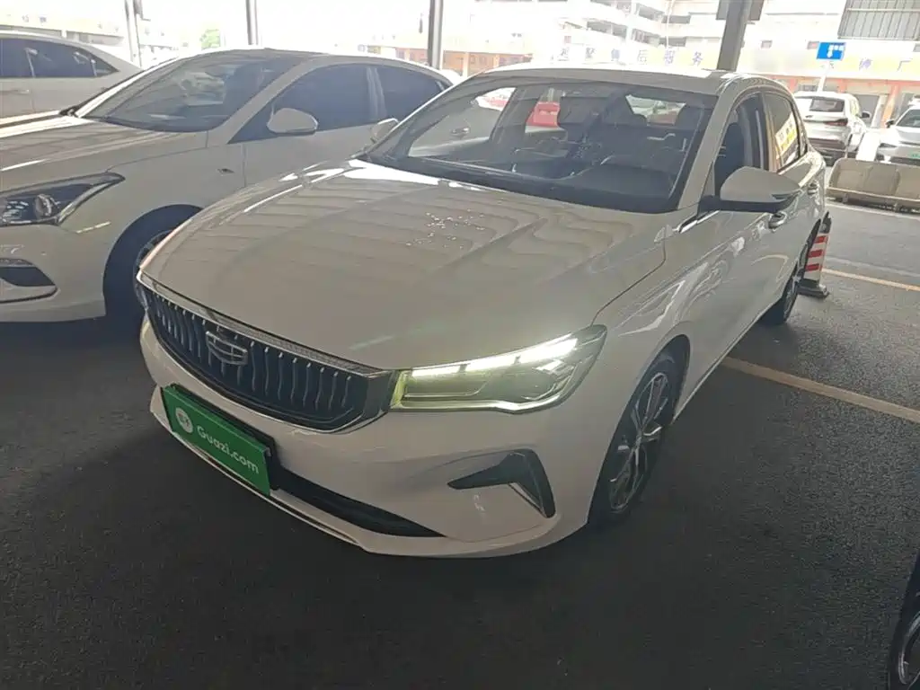 Geely Emgrand 2023