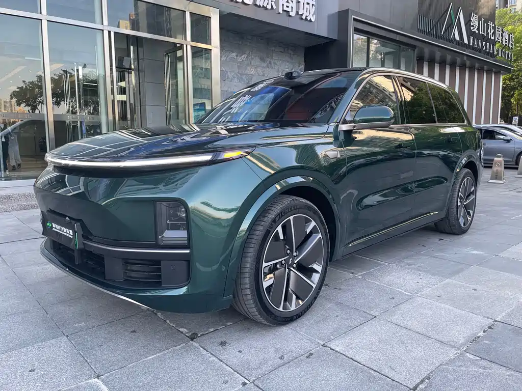 Li Auto Li L9 2025