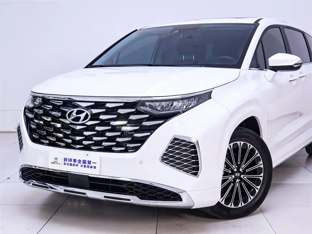 HYUNDAI KUSTU