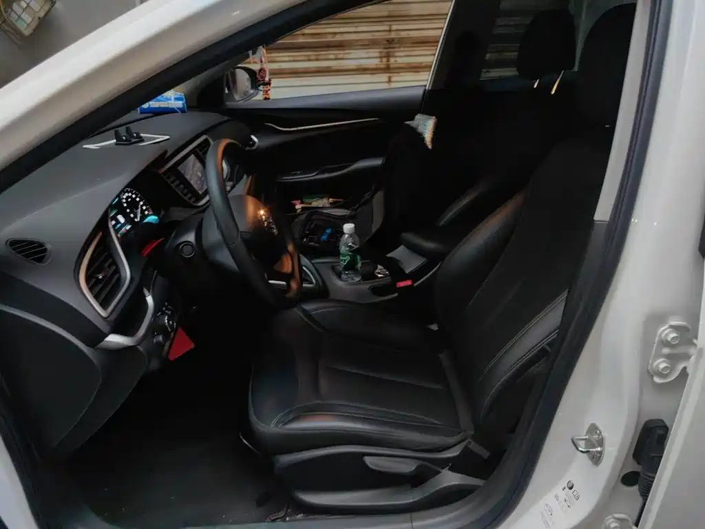 Buick Excelle — миниатюра 16