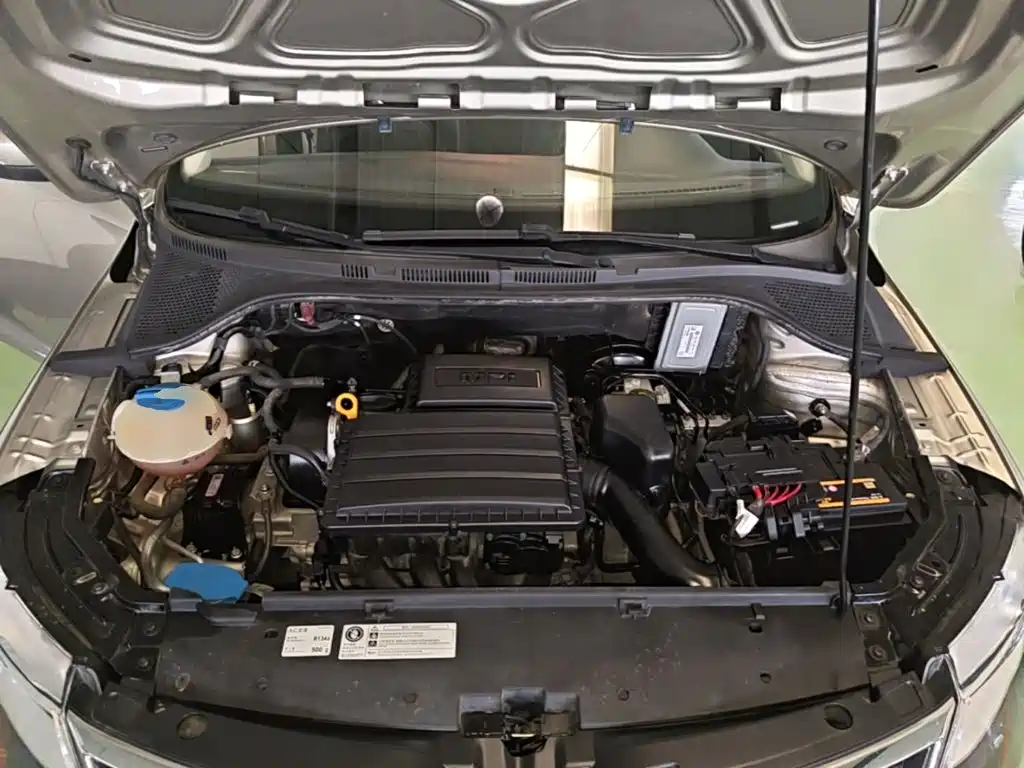 Skoda Rapid — миниатюра 20
