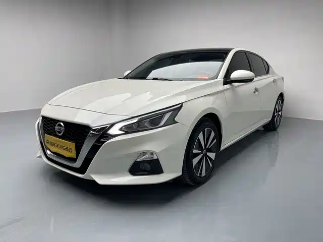 Nissan Teana 2023