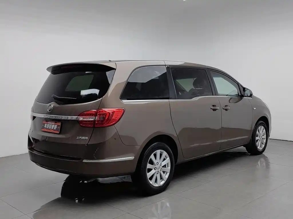 Buick GL8 — миниатюра 2
