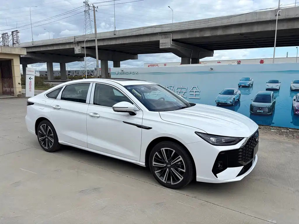 Chery Arrizo 8 PRO — миниатюра 9