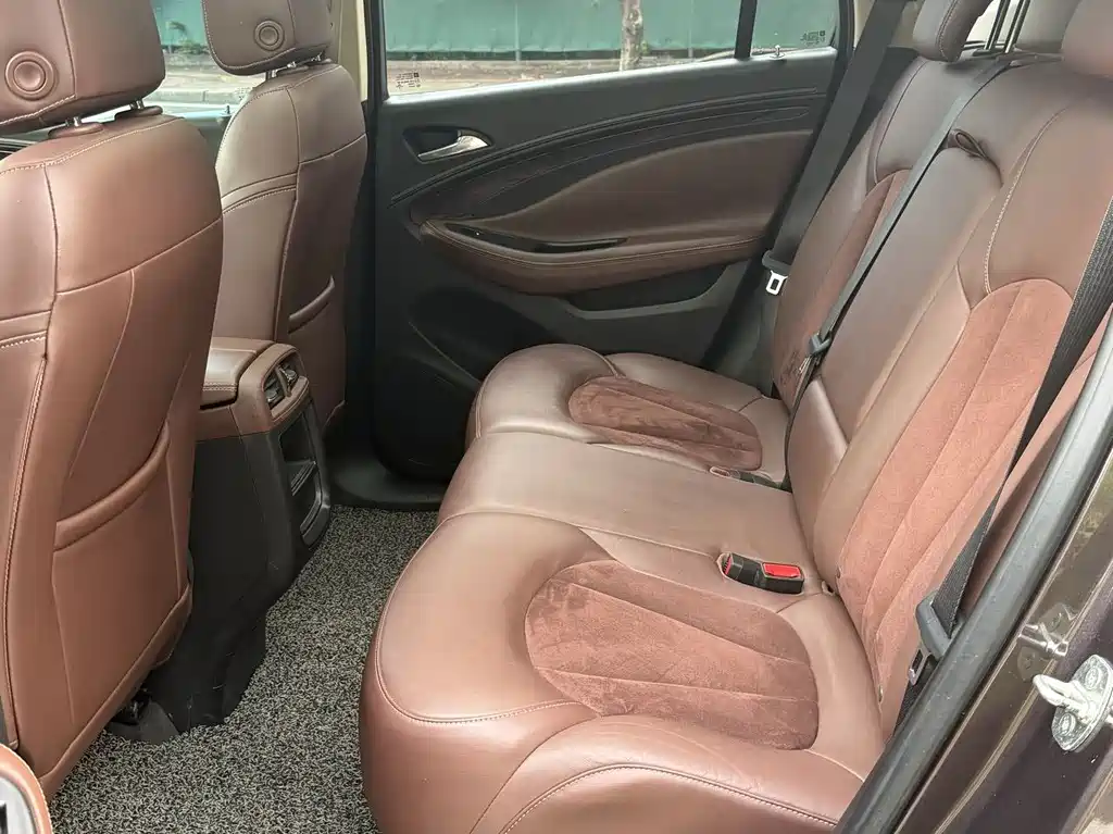 Buick Envision Plus — миниатюра 5