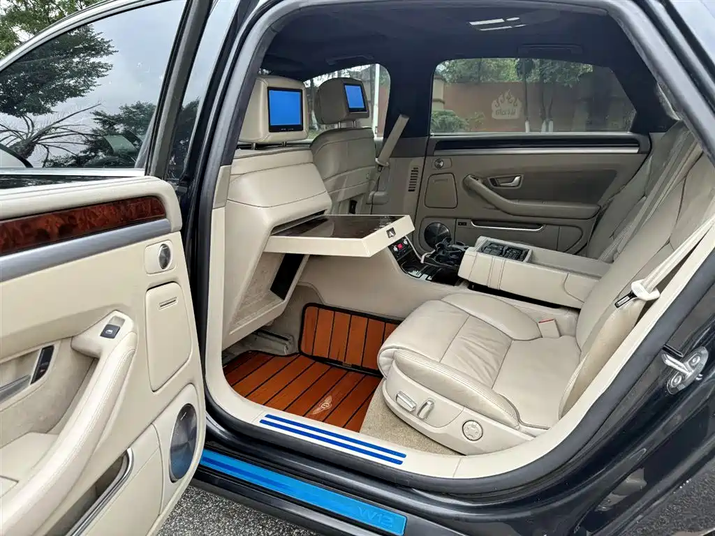 Audi A8 2009 A8L 6.0 W12 quattro