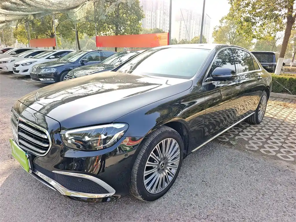 Mercedes-Benz E-Class 2022
