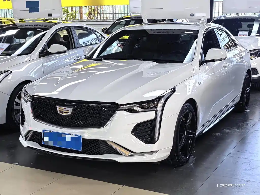 Cadillac CT4 2021