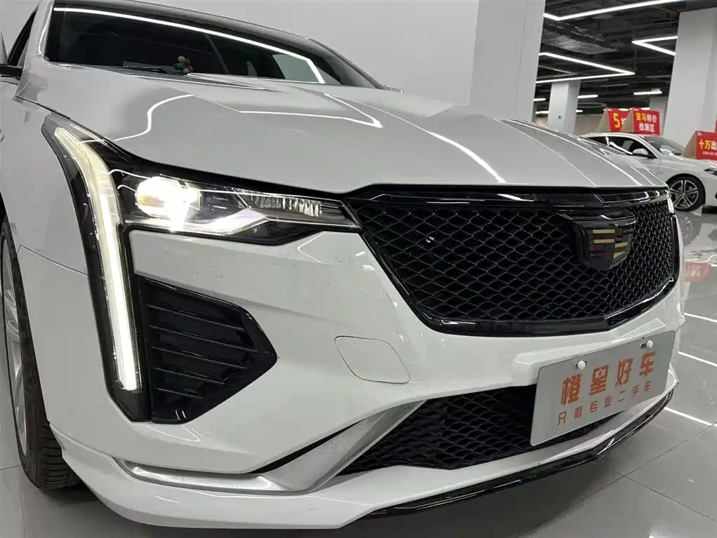 Cadillac CT4 — миниатюра 6