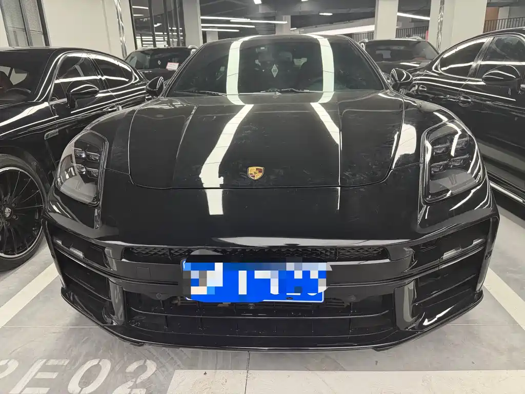 Porsche Panamera 2013 Panamera Platinum Edition 3.6L