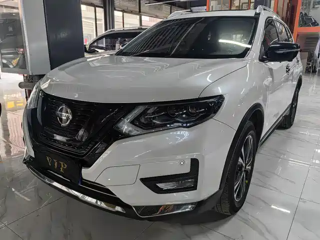 NISSAN QIJUN