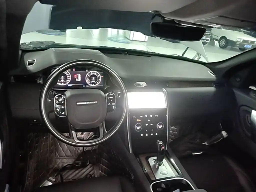 Land Rover Discovery Sport — миниатюра 10