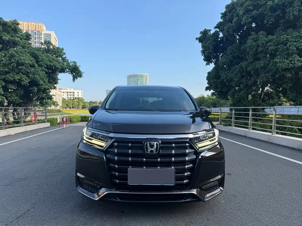Honda Elysion — миниатюра 2