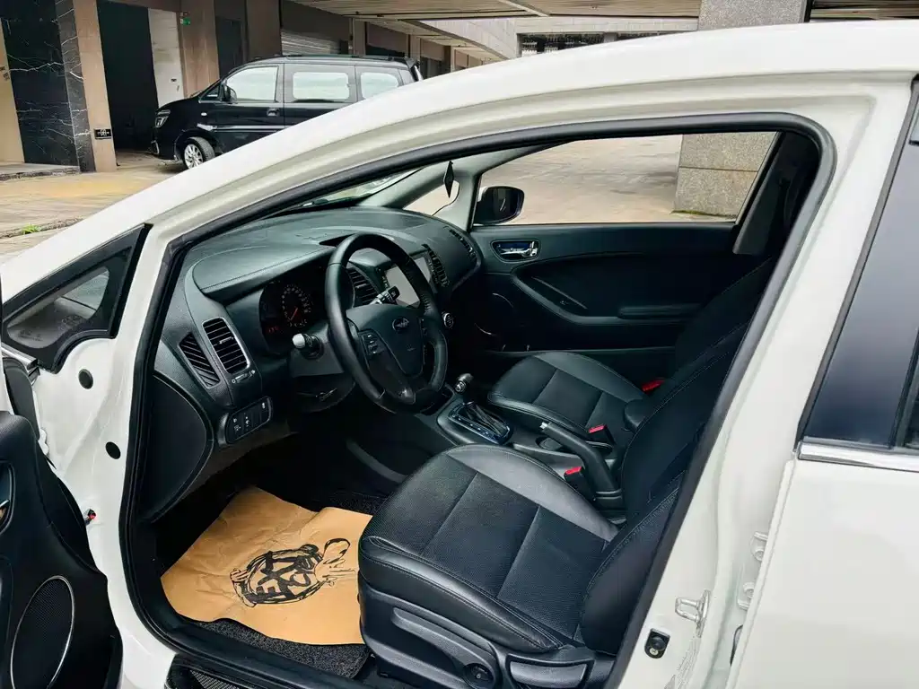 Kia K3 — миниатюра 8