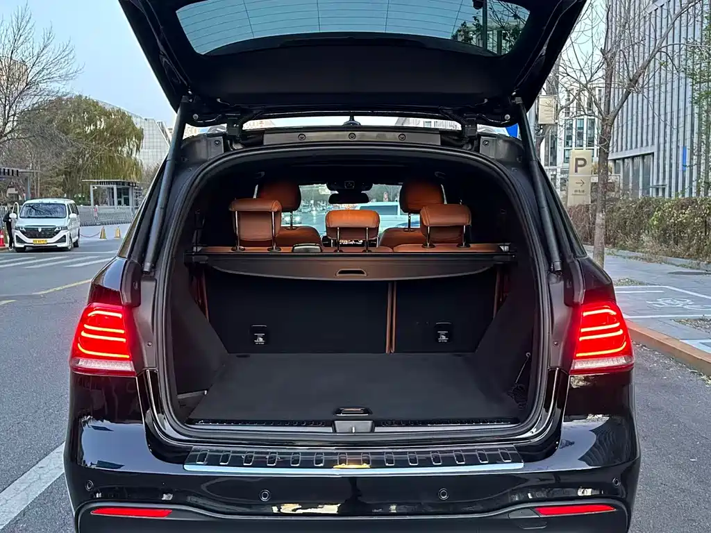 MERCEDES-BENZ GLE AMG