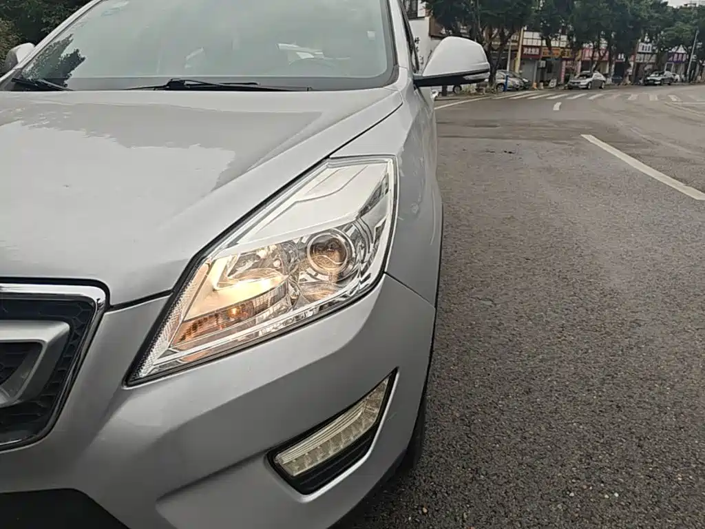 BAIC Senova X65 — миниатюра 24
