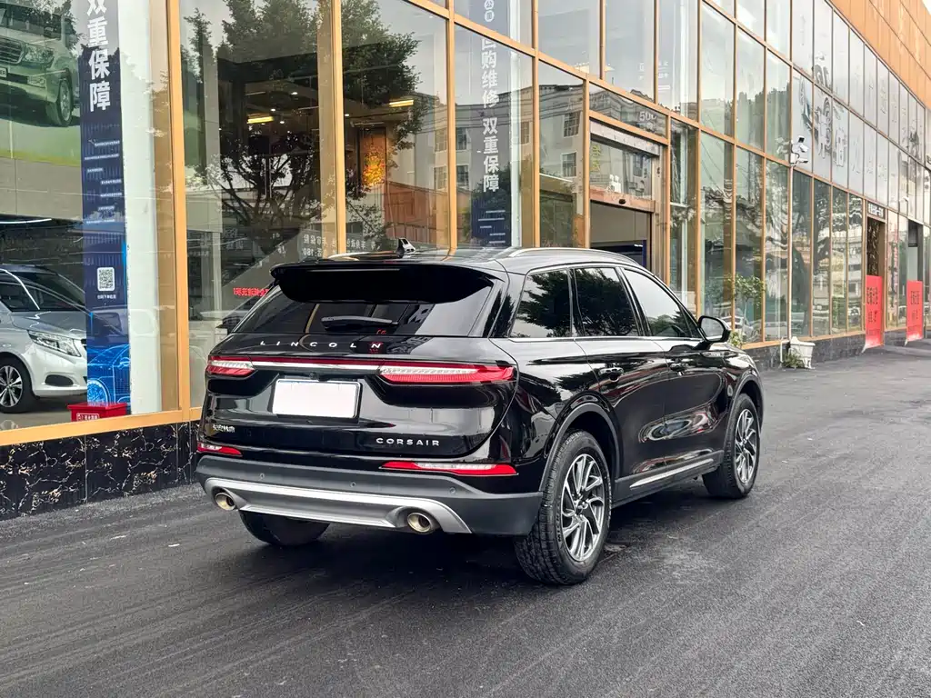 Lincoln Corsair — миниатюра 14