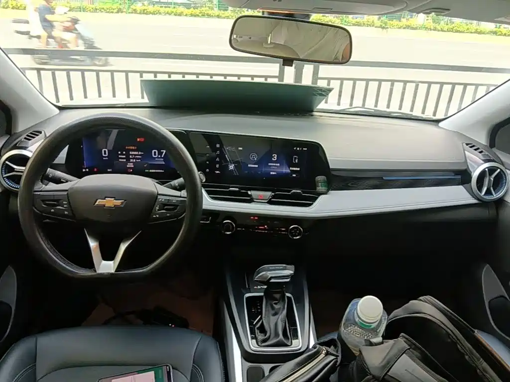 Chevrolet Monza — миниатюра 10