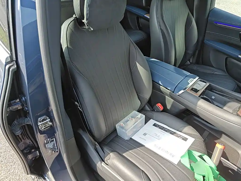 Mercedes-Benz EQS — миниатюра 25