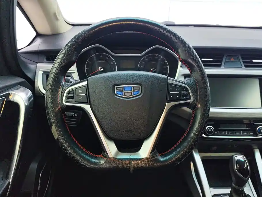 Geely Vision X3 — миниатюра 15